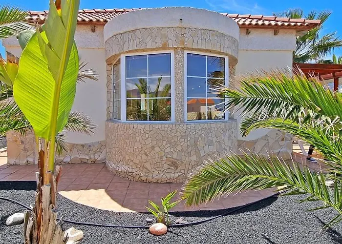 Casa Oasis - - Garten - Meerblick בית נופש לה פארד